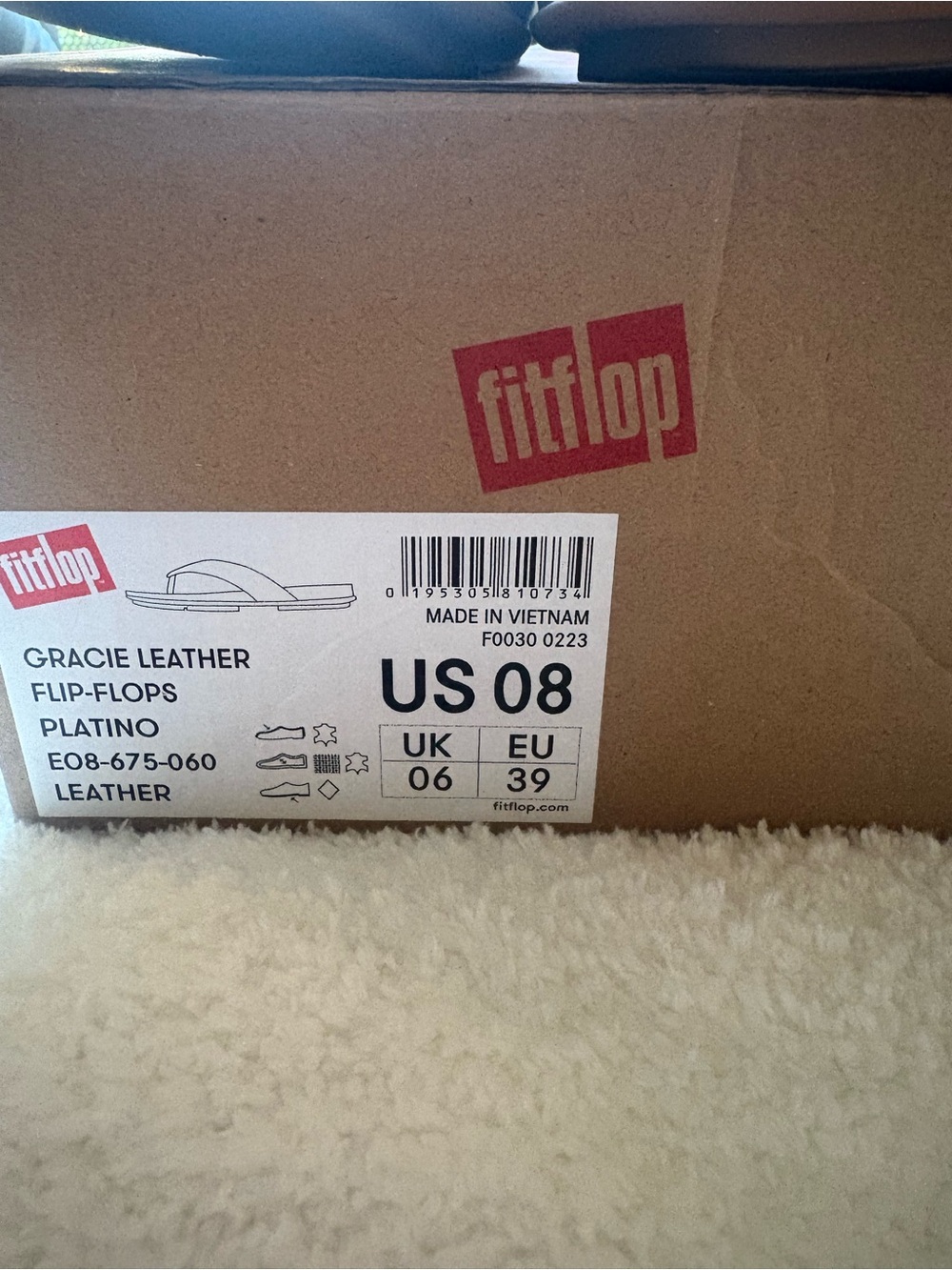 Fitflop Box Label with Platino Gracie Leather Flip-Flops - Picture 6 of 6